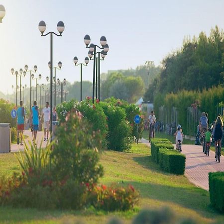 Hotel Amburgo Bibione Exterior photo