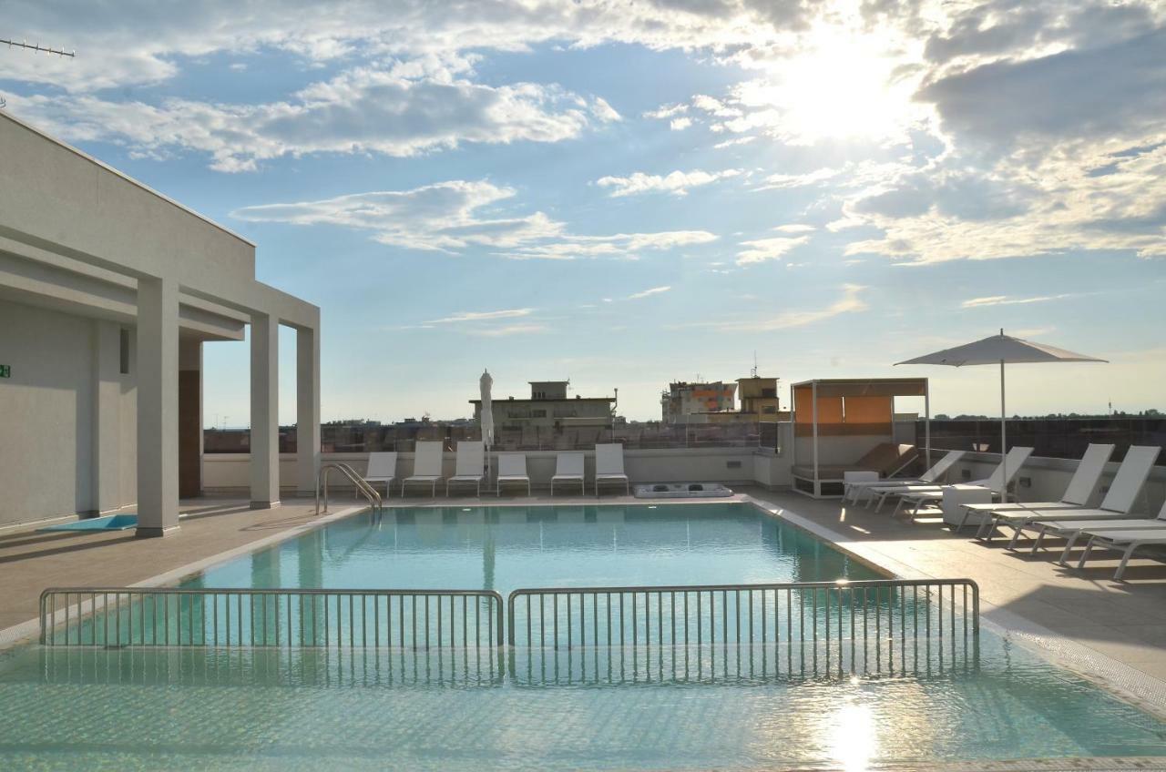 Hotel Amburgo Bibione Exterior photo