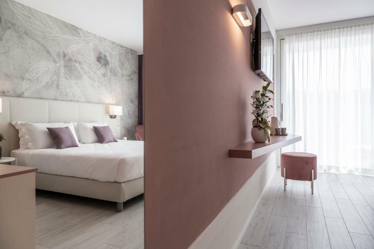 Hotel Amburgo Bibione Exterior photo